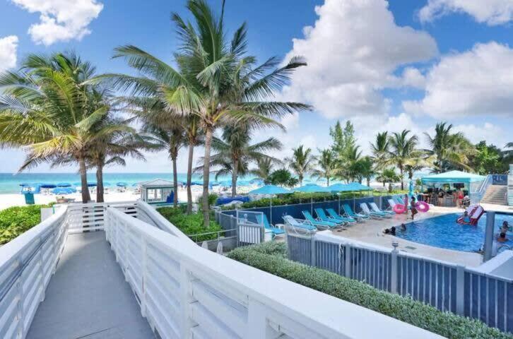 Beachfront Resort Pool Ocean View Balcony Gym Aventura Exterior foto